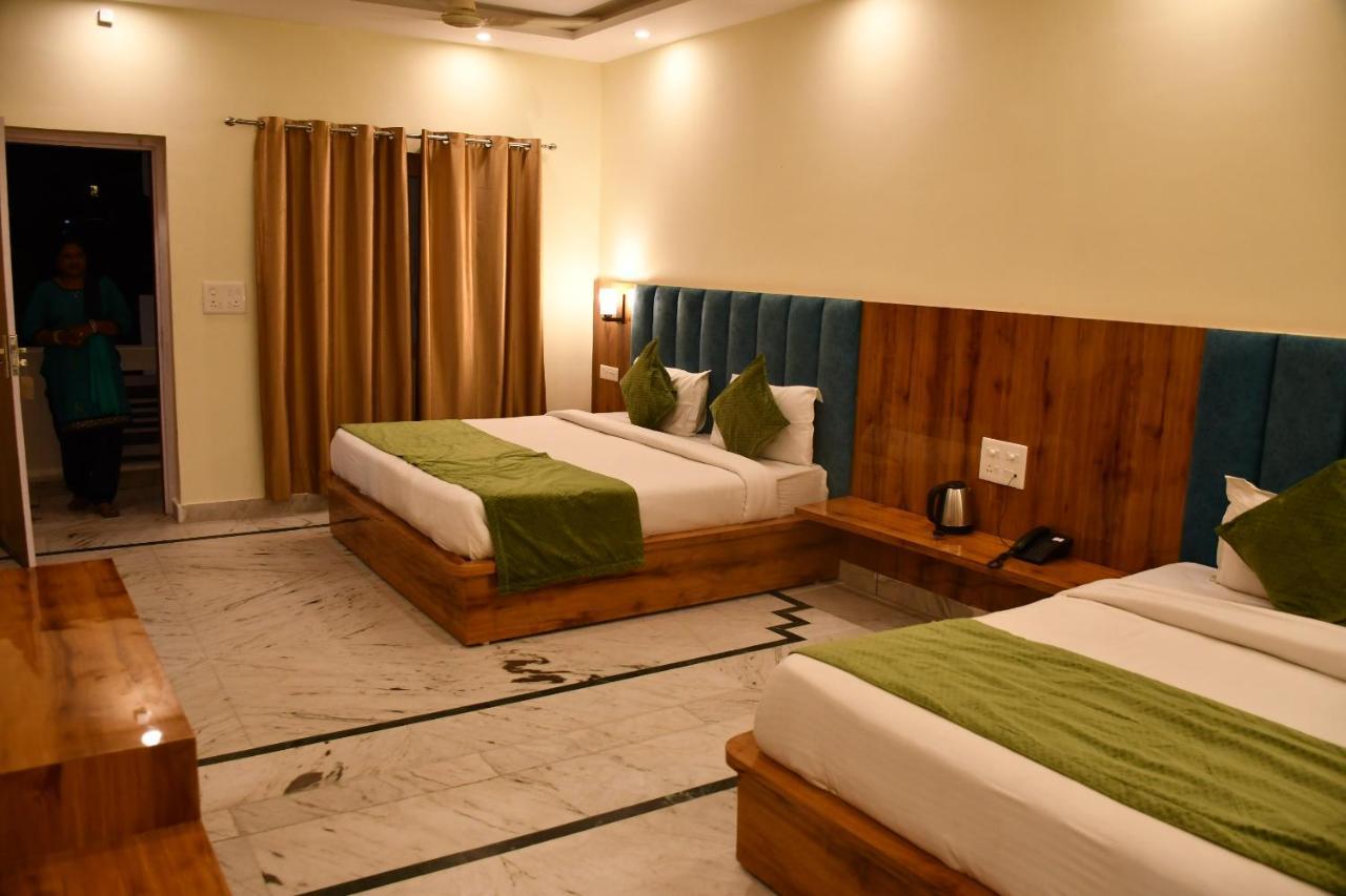Shivansh Inn Resort Rishīkesh Buitenkant foto