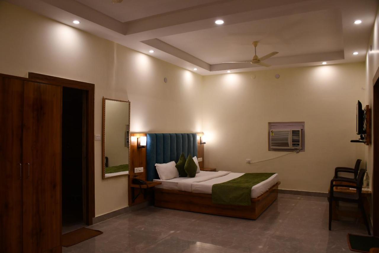 Shivansh Inn Resort Rishīkesh Buitenkant foto