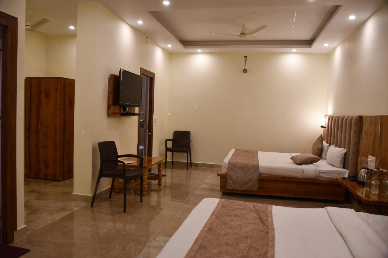 Shivansh Inn Resort Rishīkesh Buitenkant foto